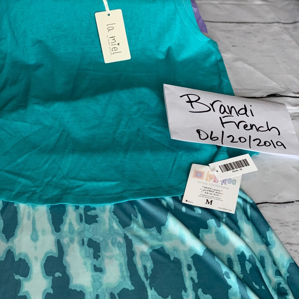 Boutique top high low / LuLaRoe Azure